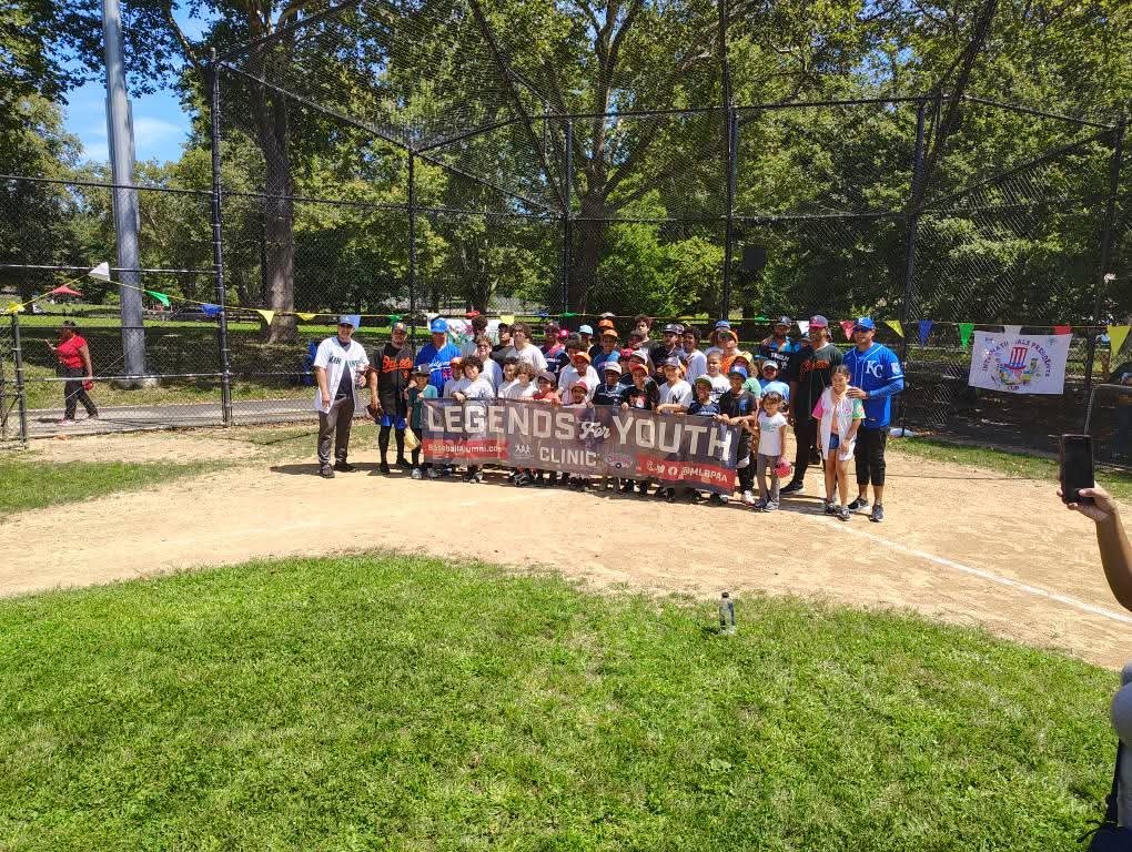 MLB Alumni Clinic — 2
