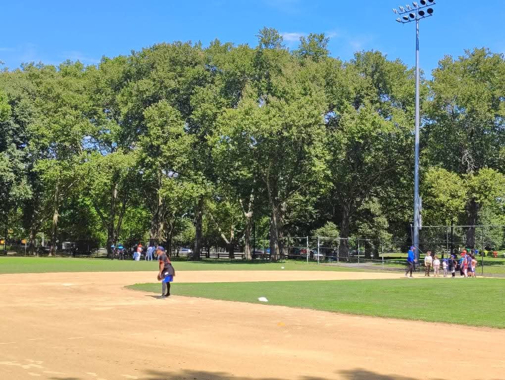 MLB Alumni Clinic — 3